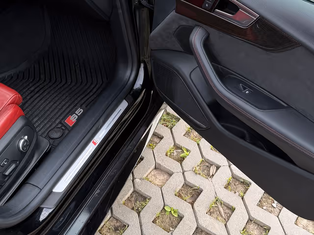 Audi S5 - фото 5