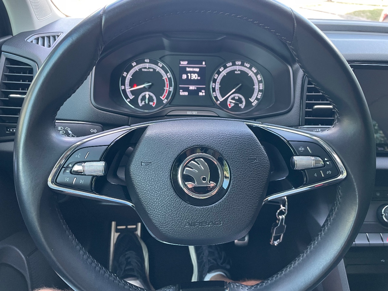 Skoda Karoq - фото 12