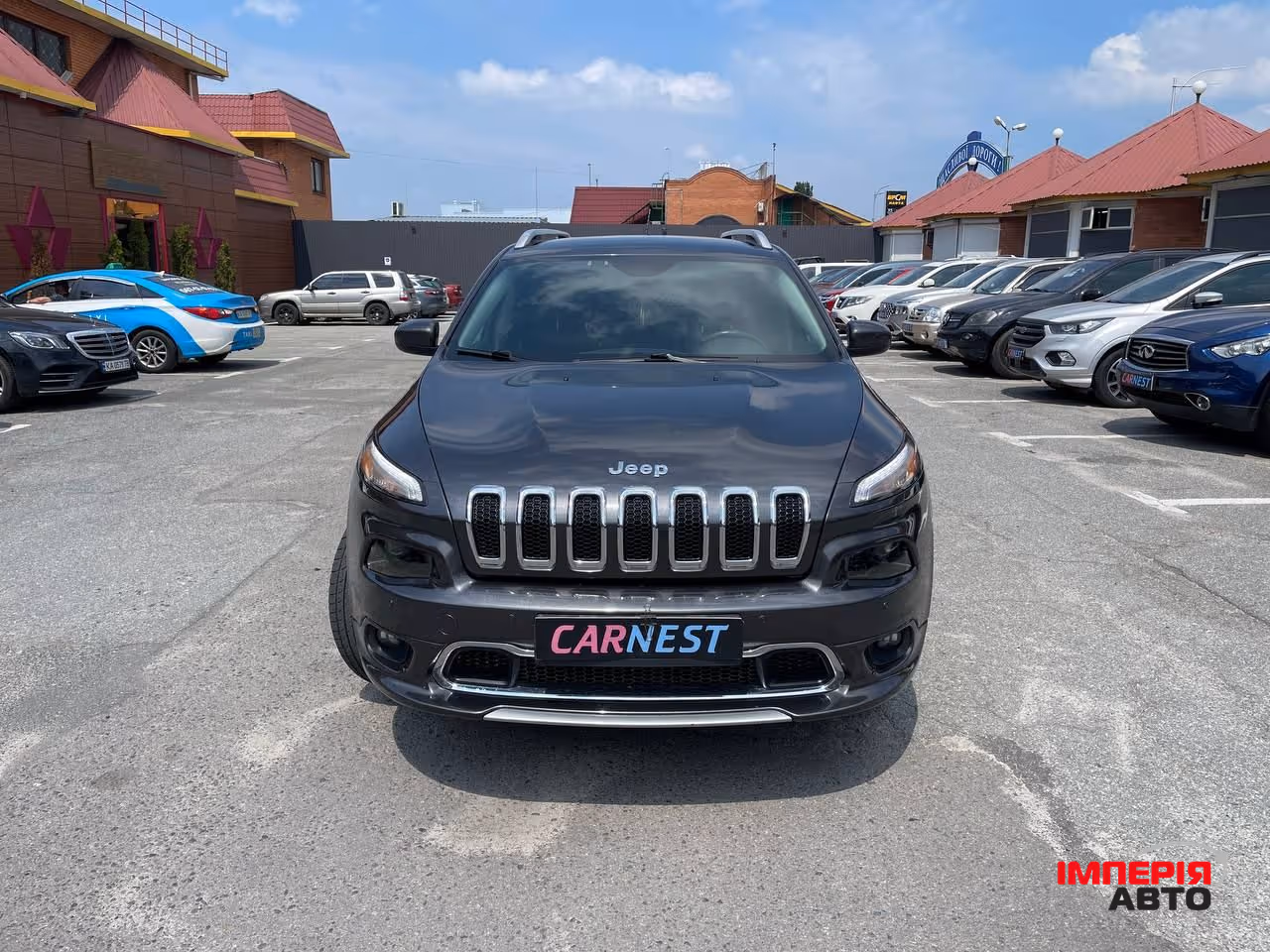 Jeep Cherokee - фото 3