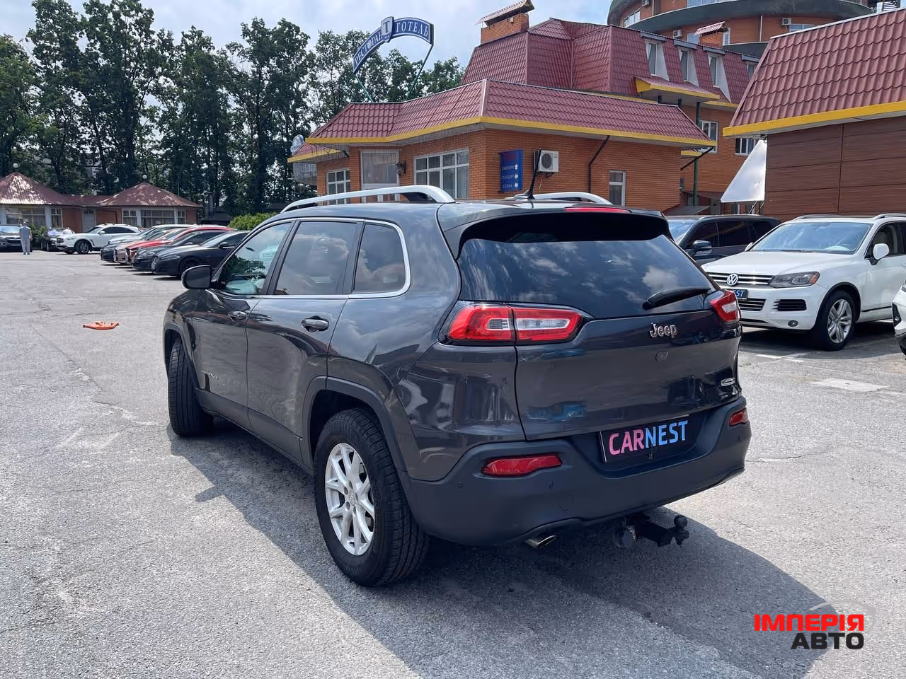 Jeep Cherokee - фото 5
