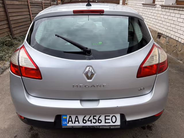 Renault Megane - фото 4