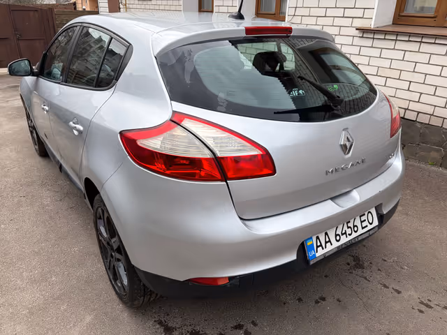 Renault Megane - фото 3