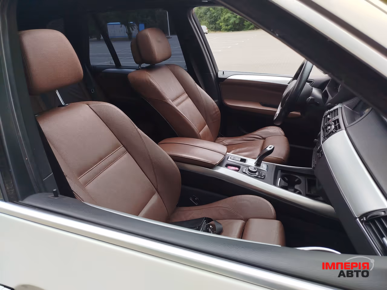 BMW X5 - фото 9