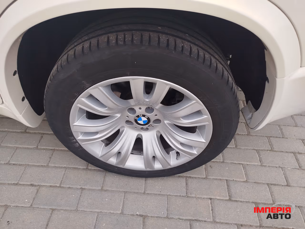BMW X5 - фото 11