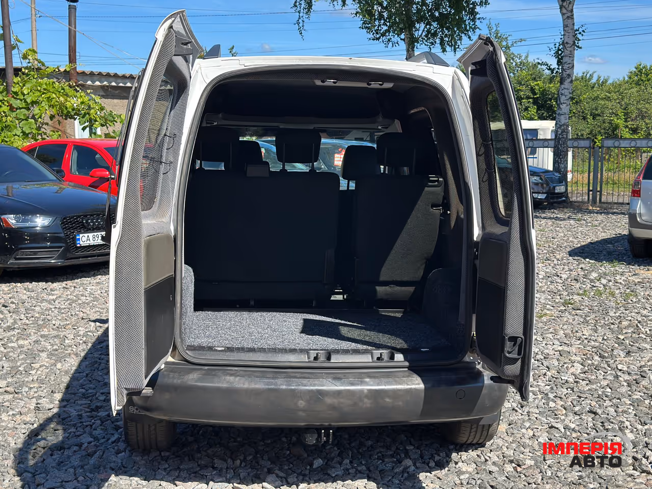 Volkswagen Caddy - фото 12