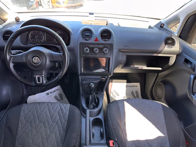Volkswagen Caddy - фото 5