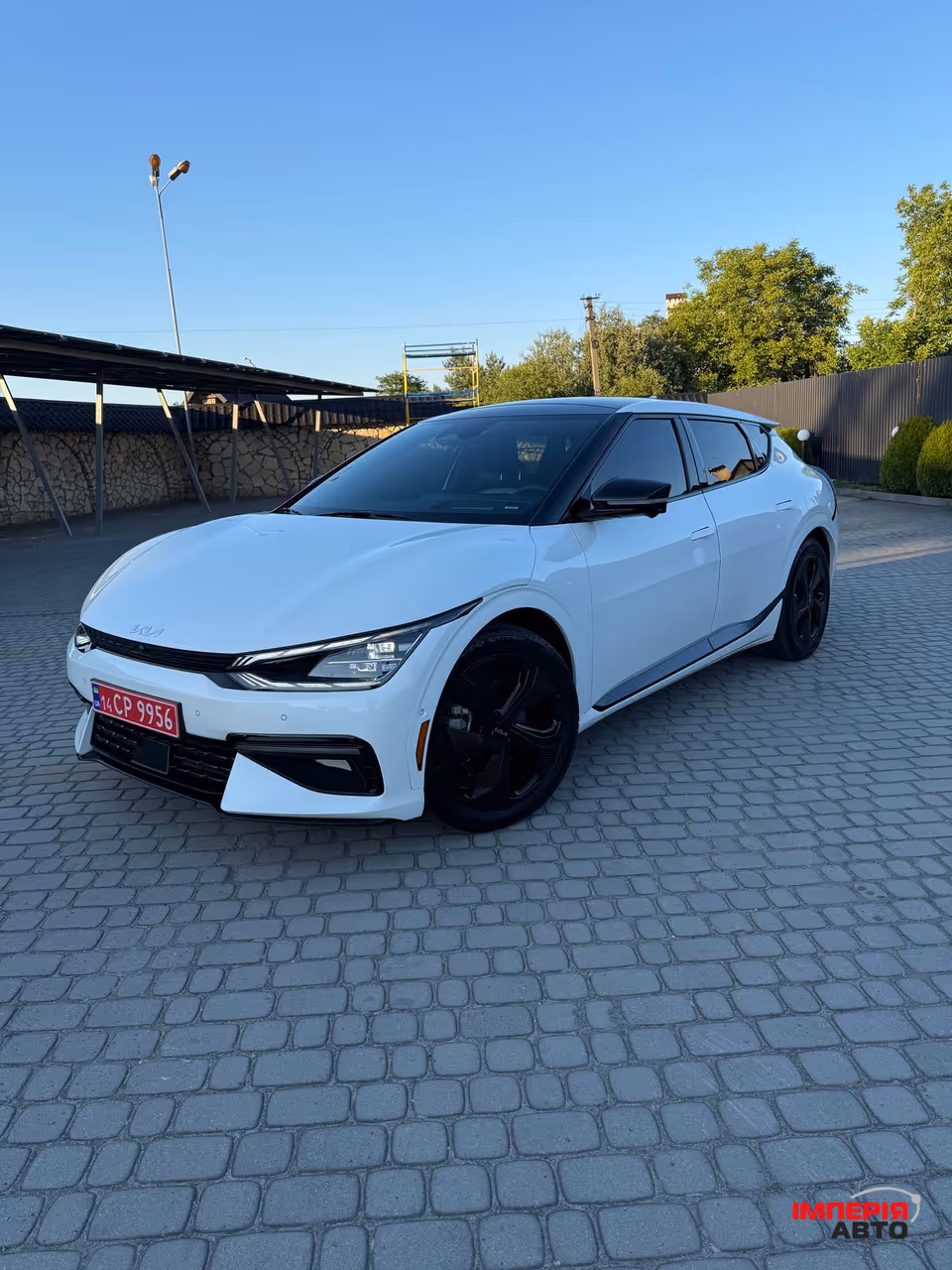 Kia EV6 - фото 1