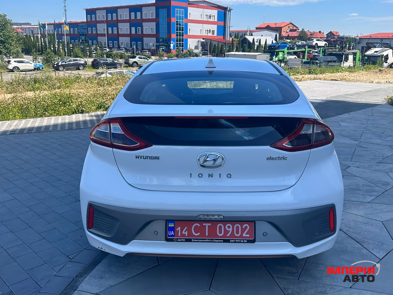 Hyundai IONIQ - фото 9