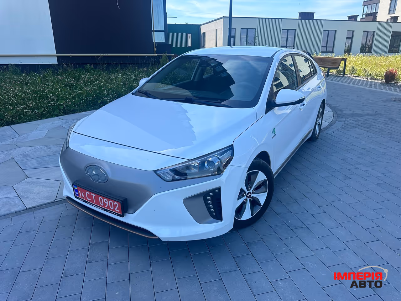 Hyundai IONIQ - фото 2
