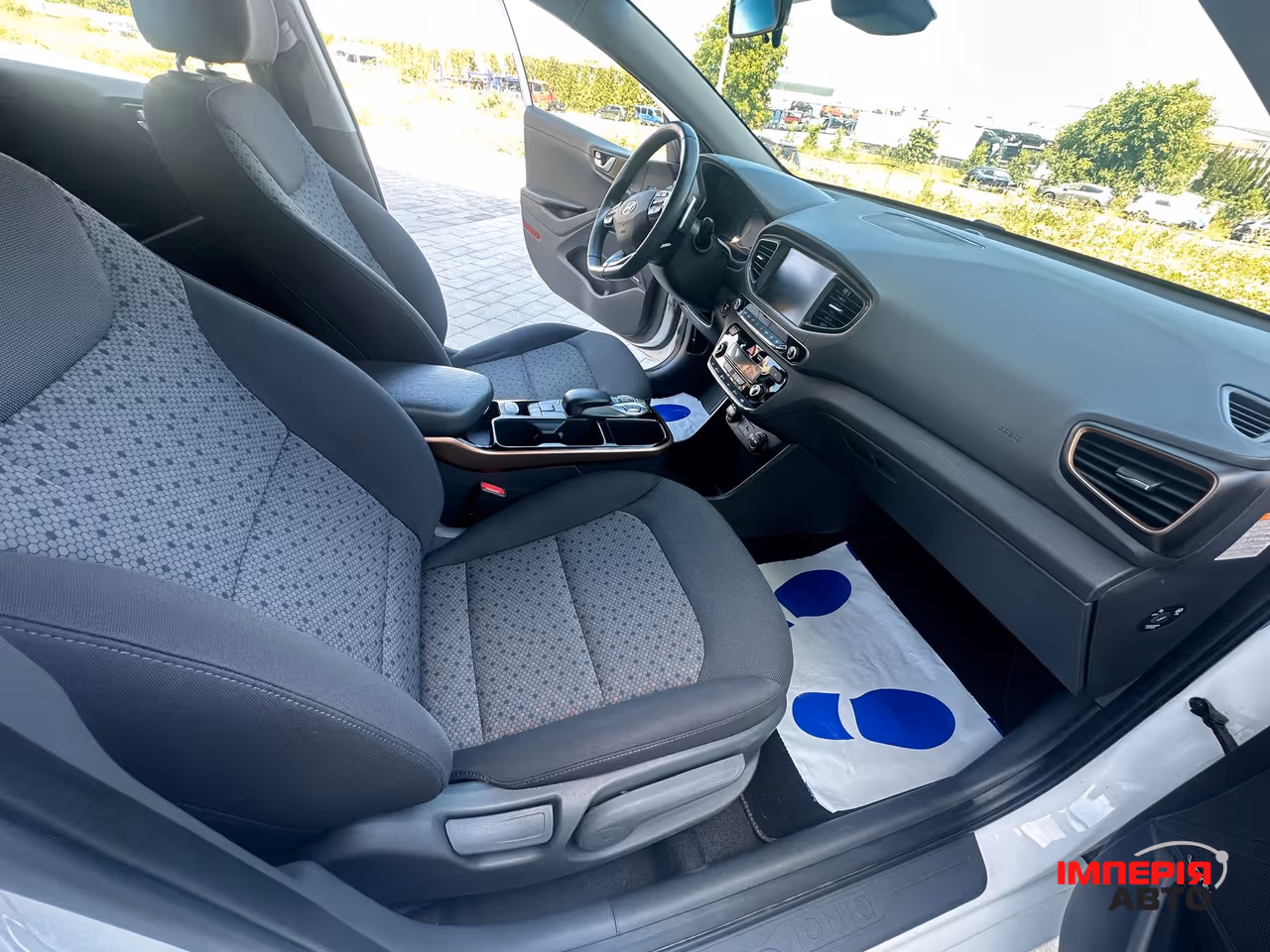 Hyundai IONIQ - фото 21