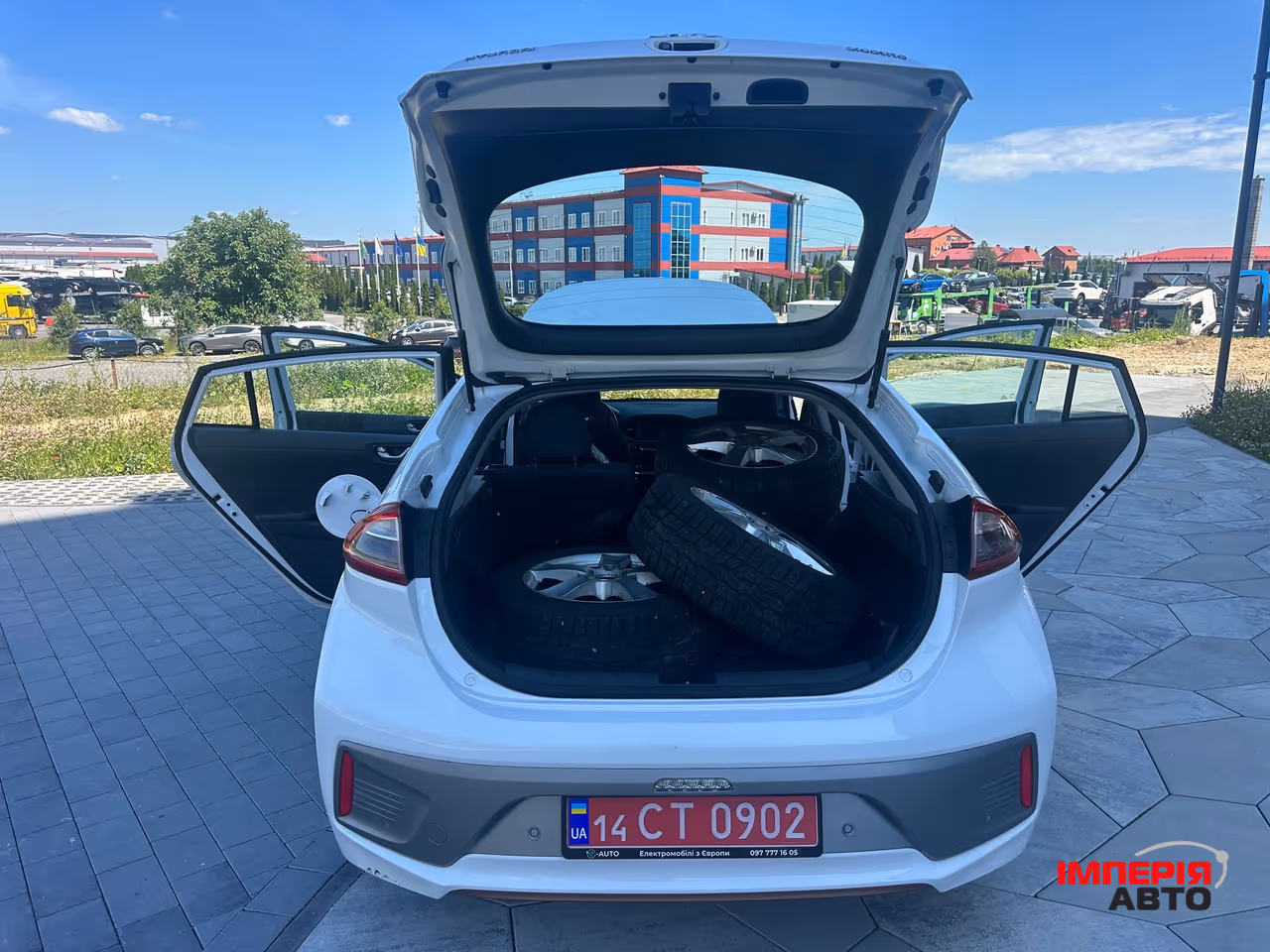 Hyundai IONIQ - фото 31