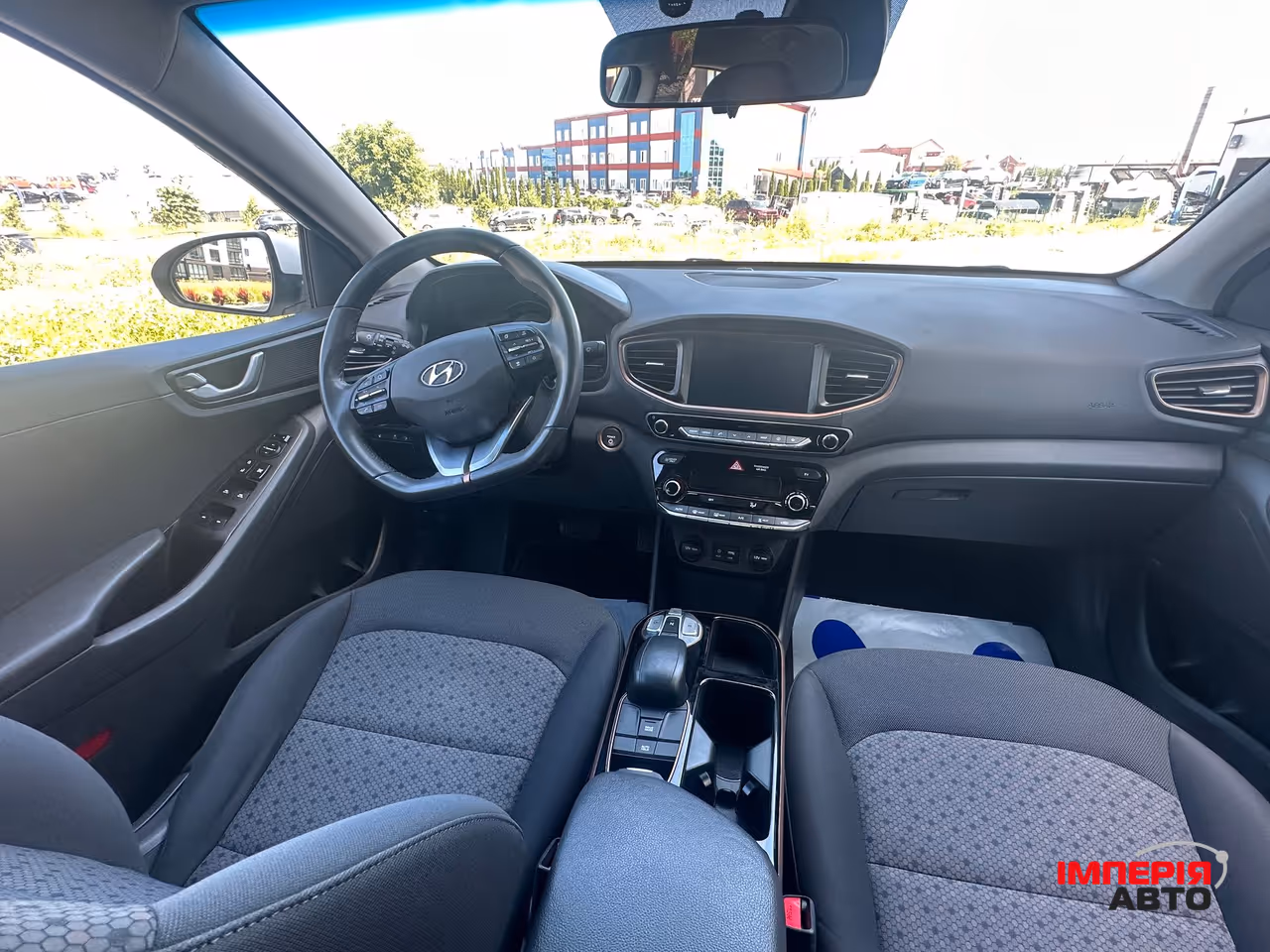 Hyundai IONIQ - фото 24
