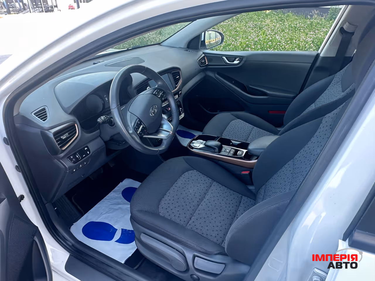 Hyundai IONIQ - фото 13