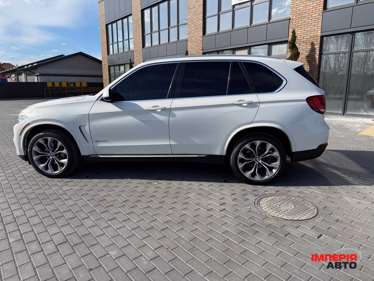 BMW X5 - фото 32