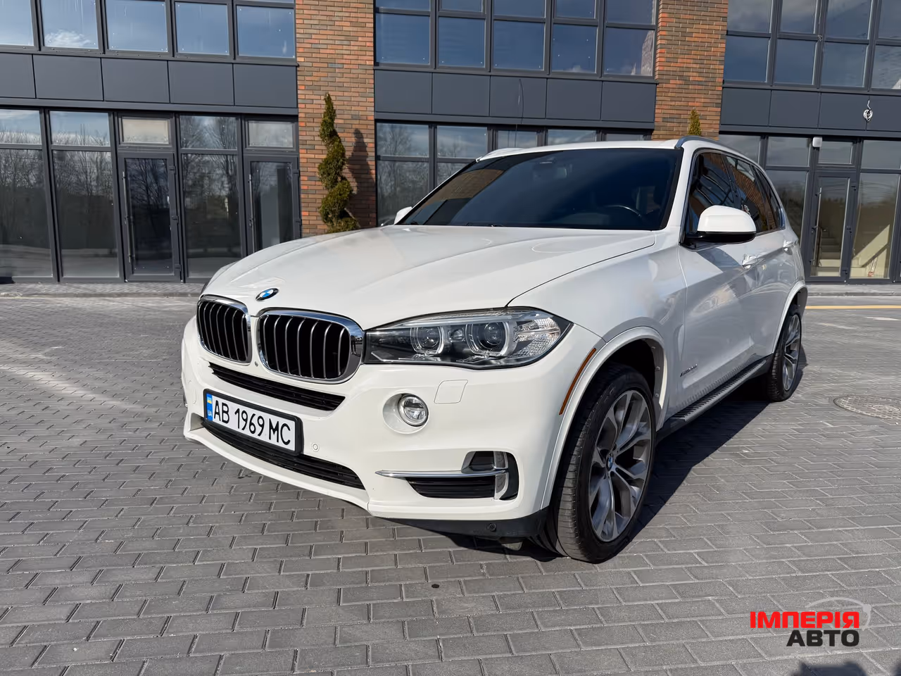 BMW X5 - фото 2