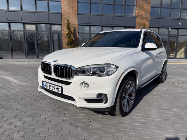 BMW X5 - фото 2