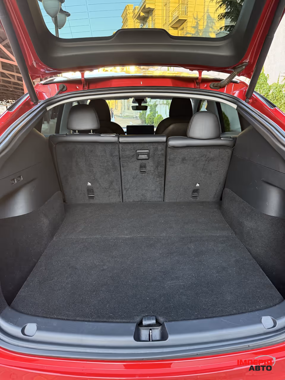 Tesla Model Y - фото 9
