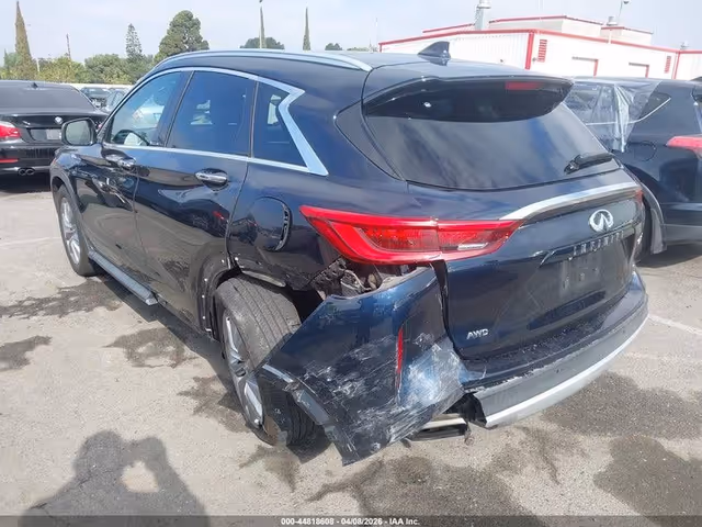 Infiniti QX50 - фото 3