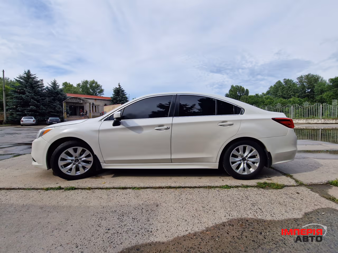 Subaru Legacy - фото 7