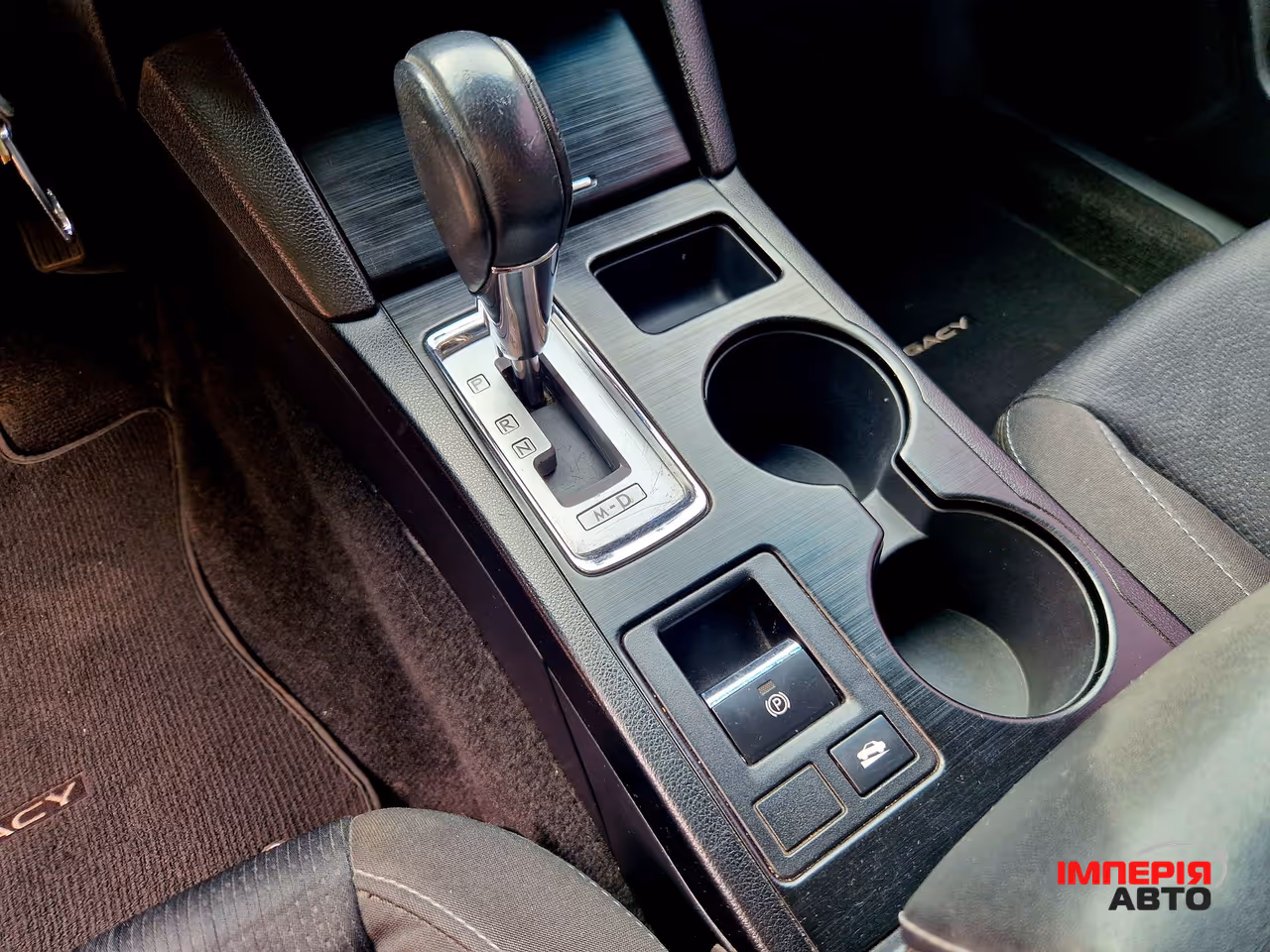 Subaru Legacy - фото 19
