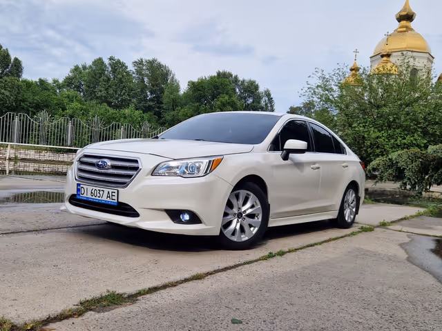 Subaru Legacy - фото 1