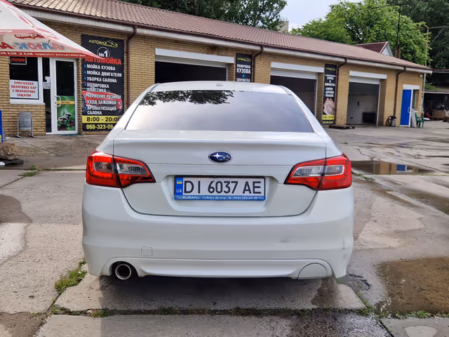 Subaru Legacy - фото 5