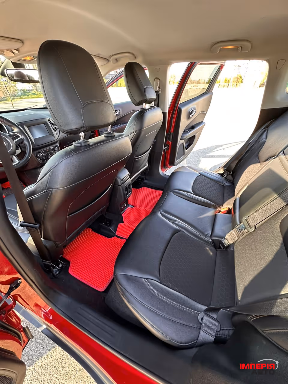 Jeep Compass - фото 2