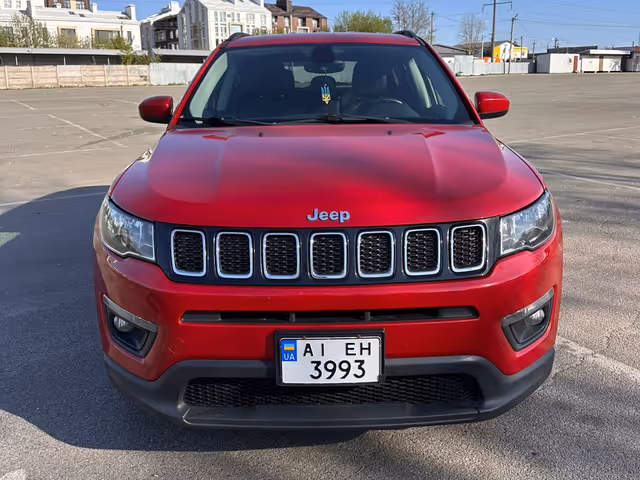 Jeep Compass - фото 1