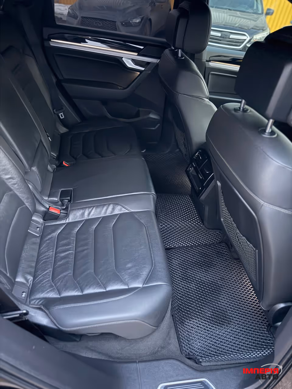 Volkswagen Touareg - фото 41