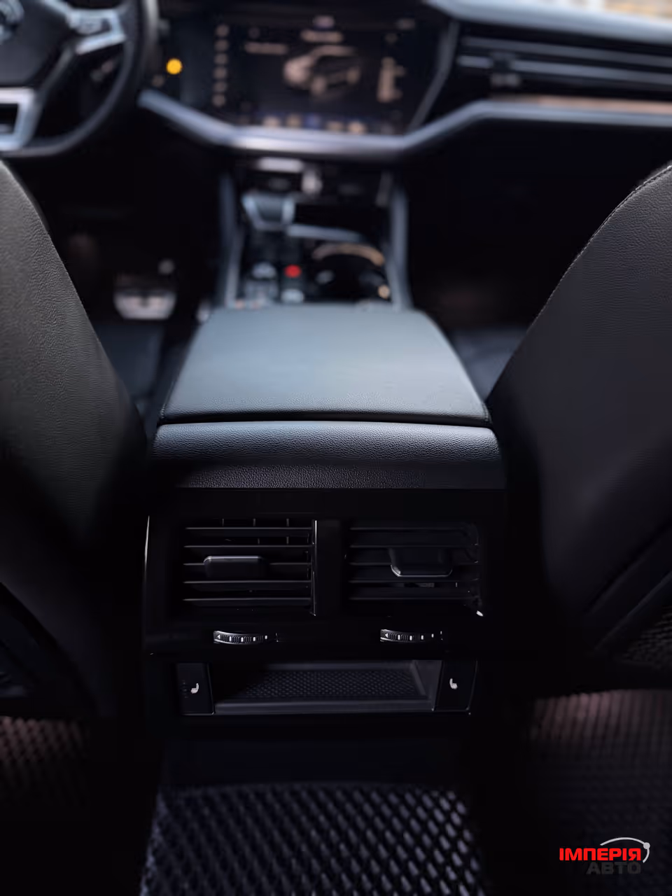 Volkswagen Touareg - фото 34