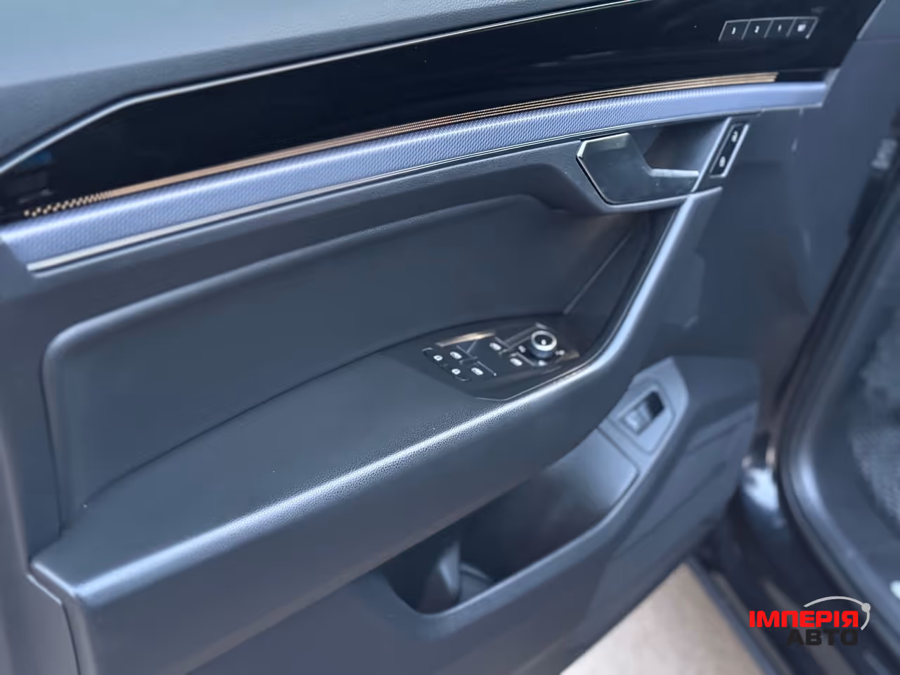 Volkswagen Touareg - фото 30