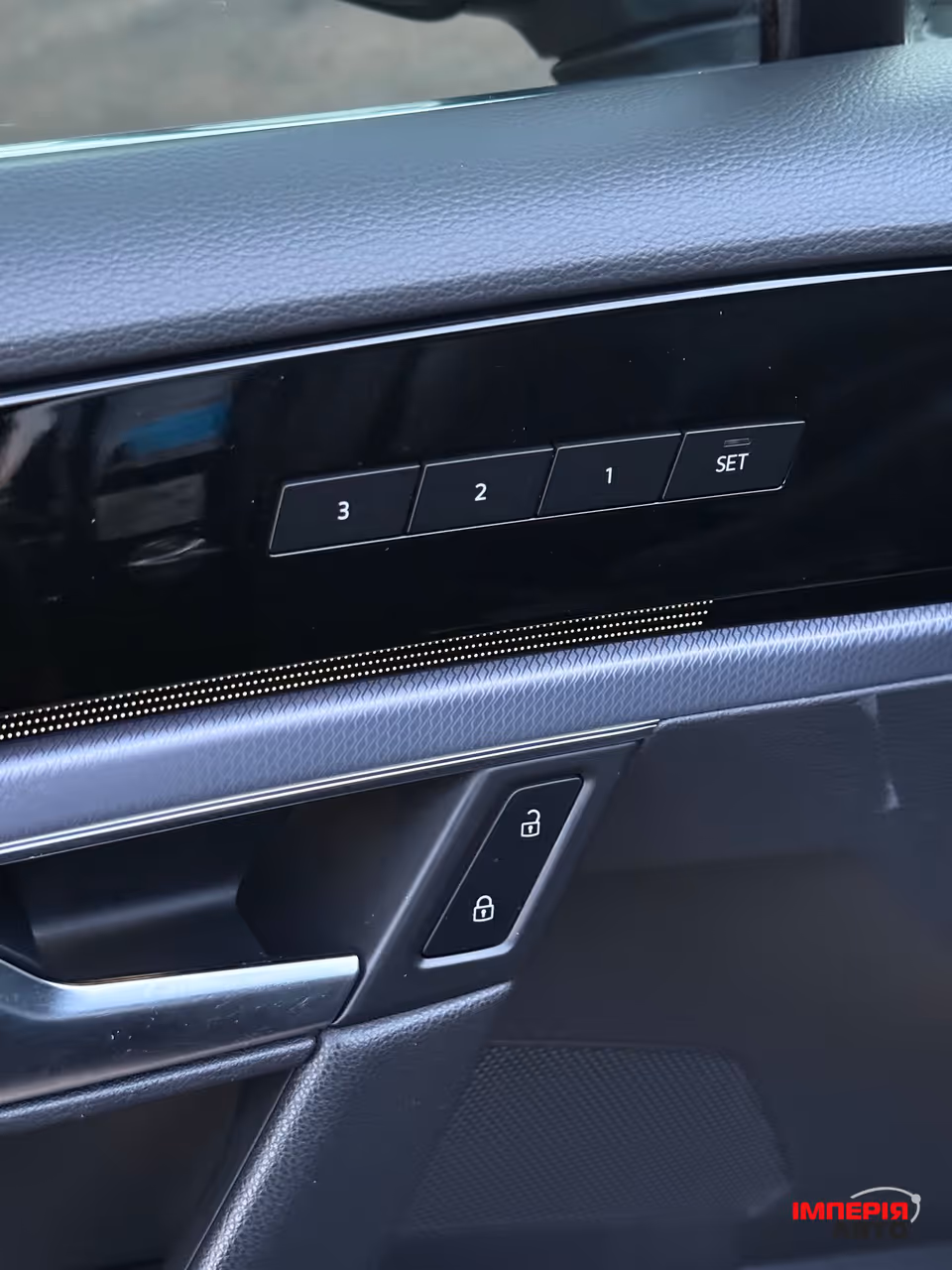 Volkswagen Touareg - фото 31