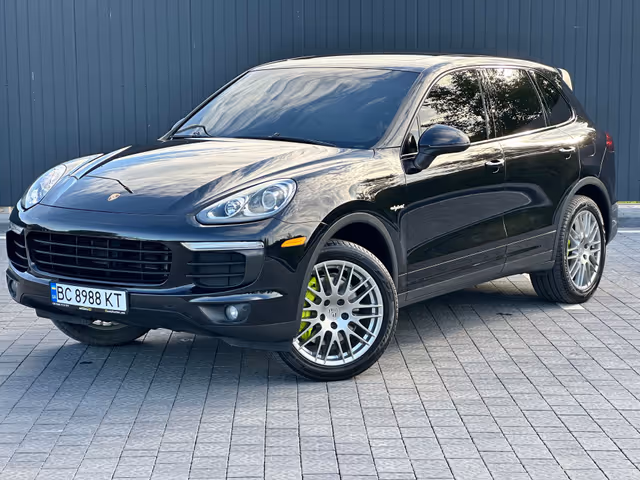 Porsche Cayenne - фото 1