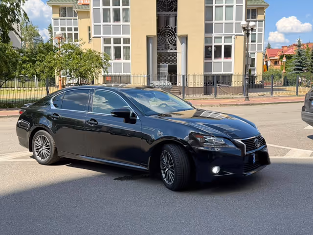 Lexus GS - фото 3