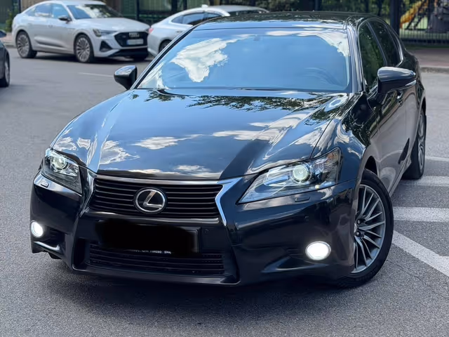 Lexus GS - фото 4