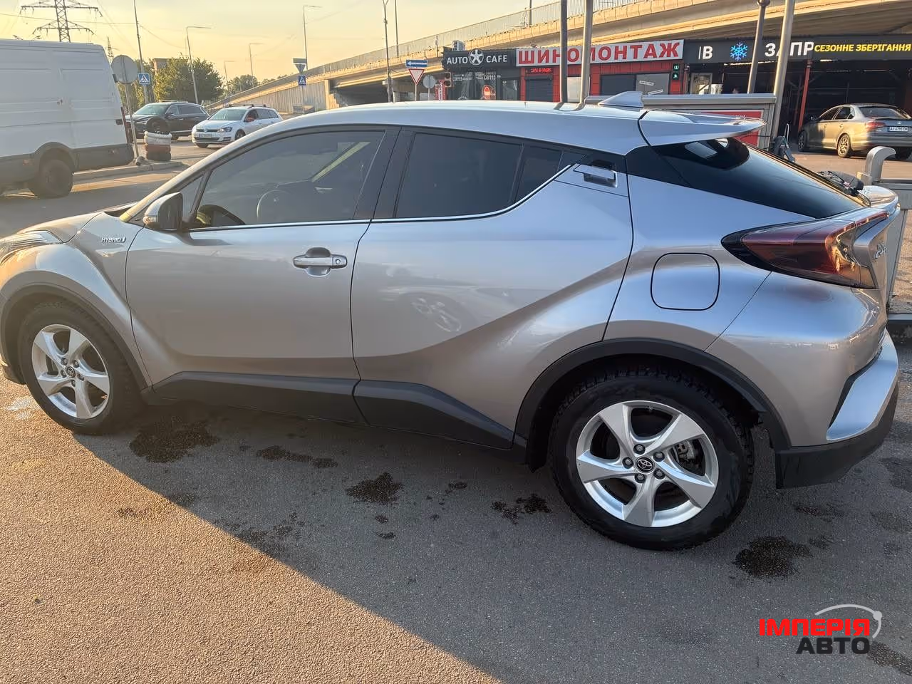 Toyota C-HR - фото 2