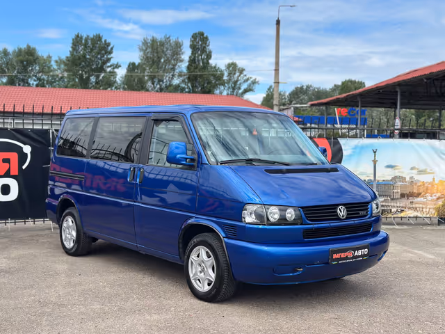 Volkswagen Multivan - фото 3