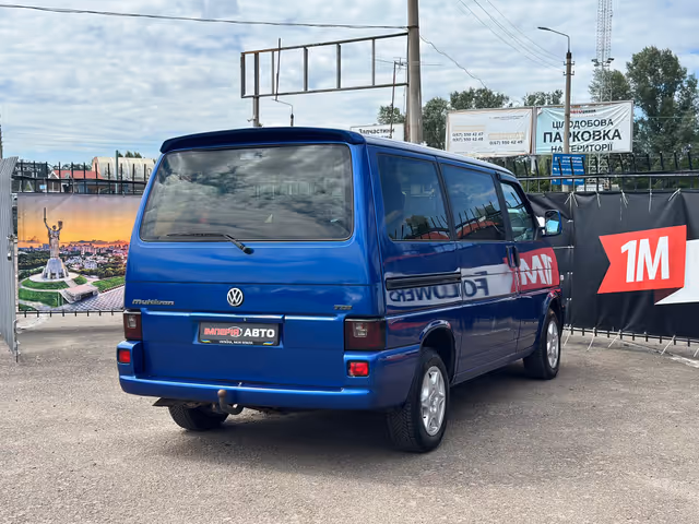 Volkswagen Multivan - фото 4