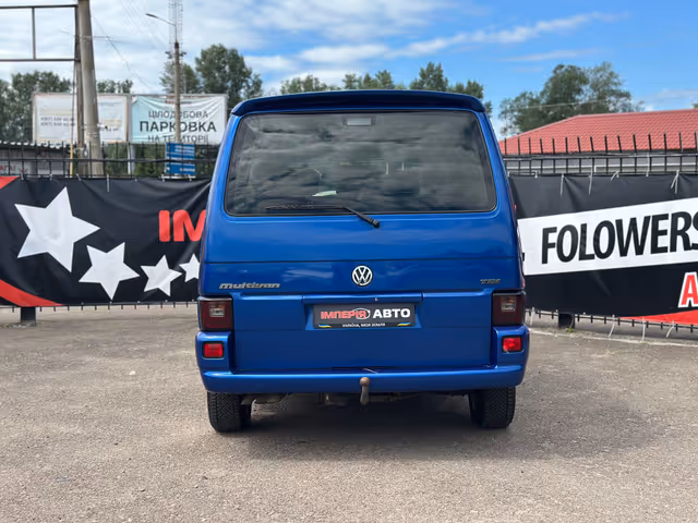 Volkswagen Multivan - фото 5