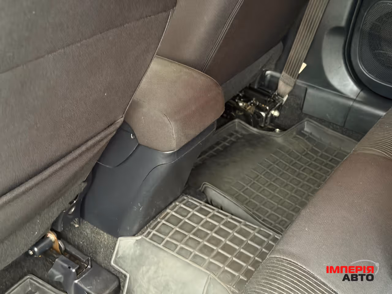 Mitsubishi Lancer - фото 59