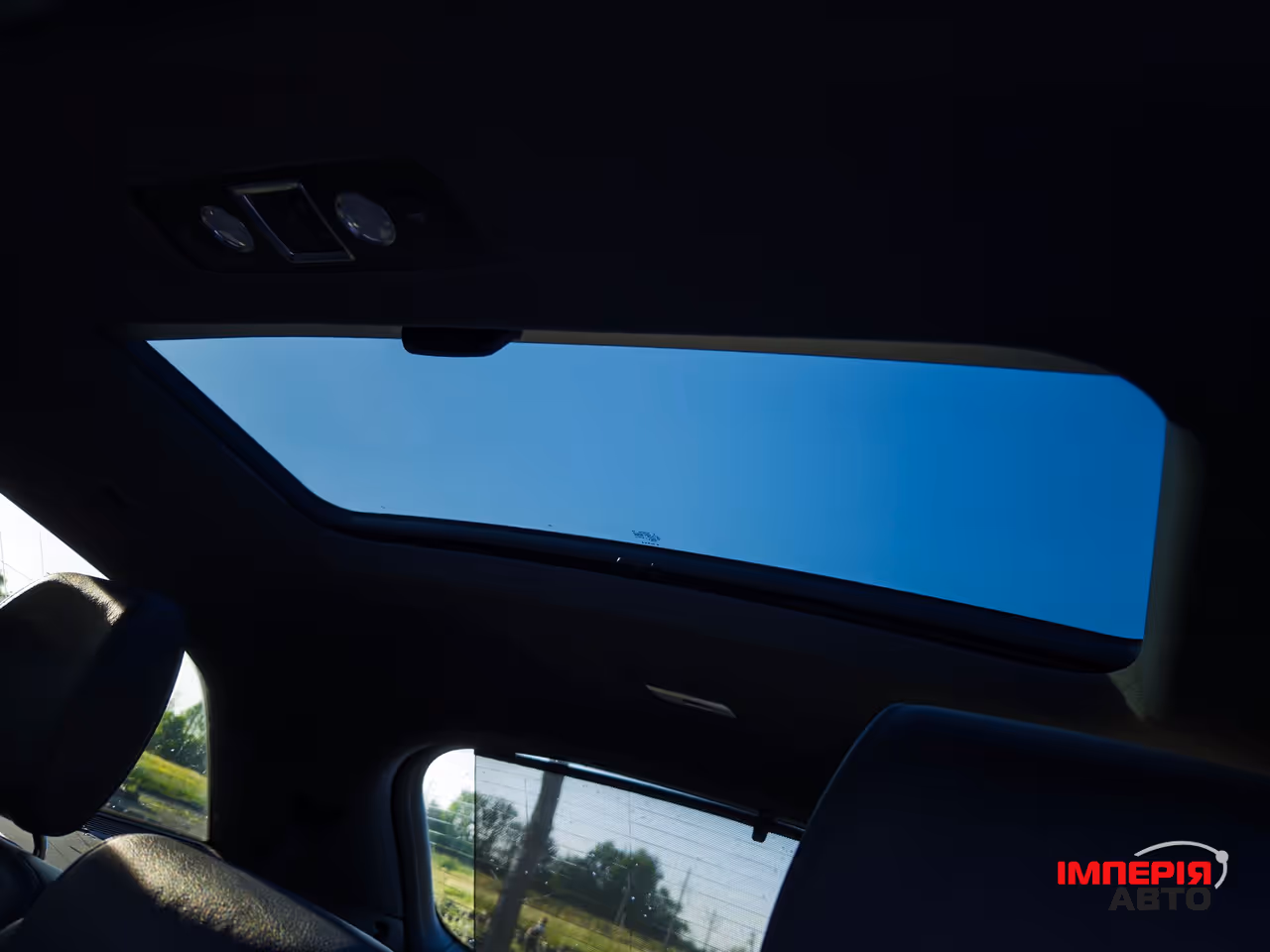 Audi Q7 - фото 17
