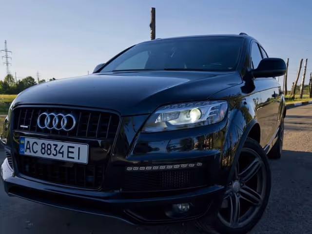 Audi Q7 - фото 2