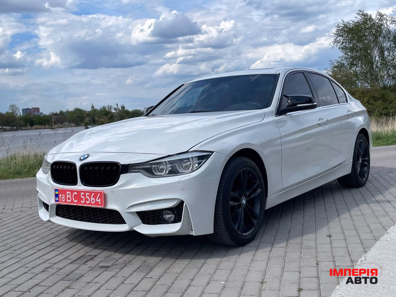 BMW 3 серії - фото 1
