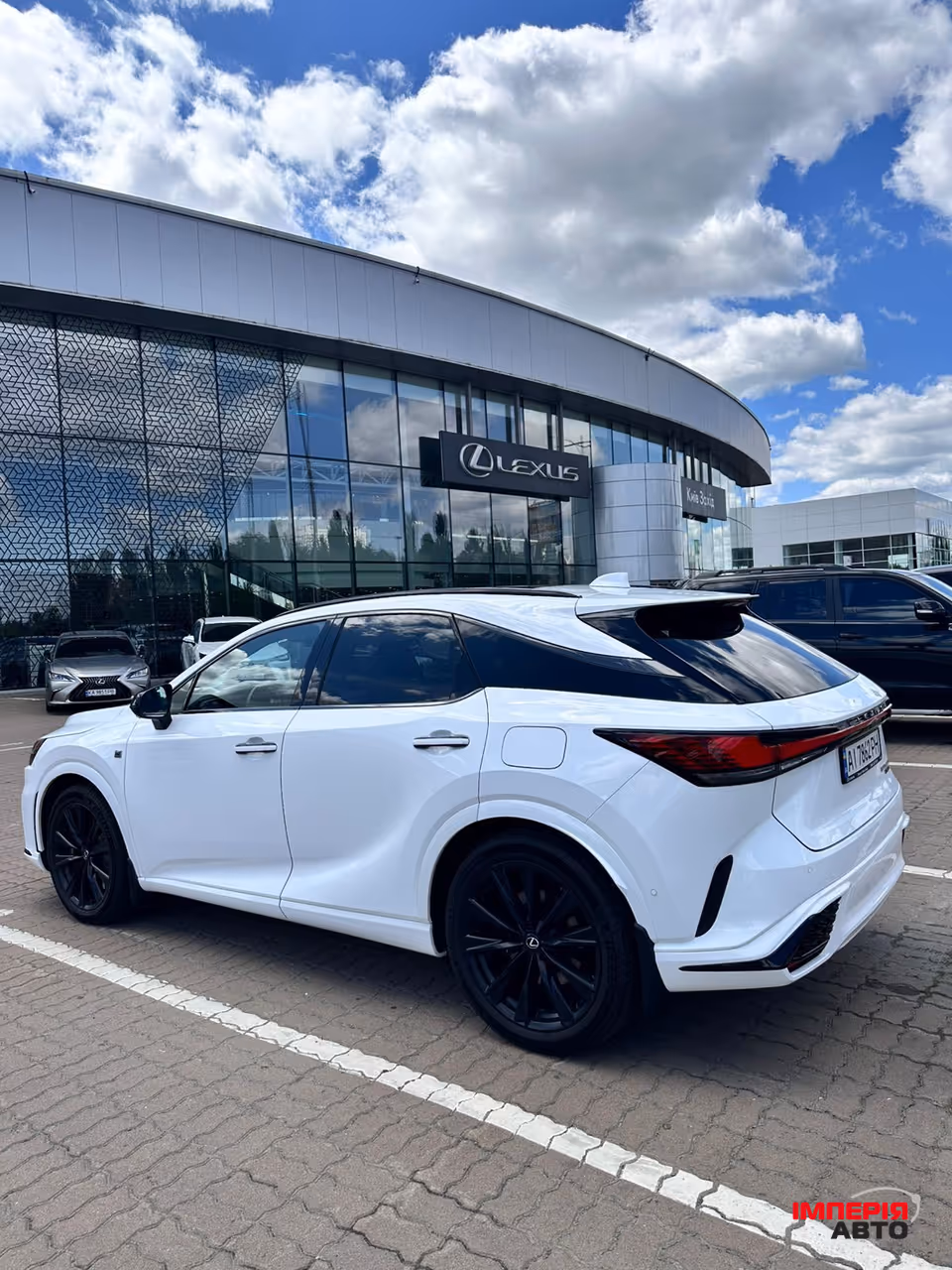 Lexus RX - фото 2