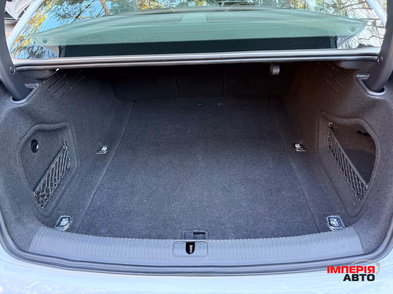 Audi A4 - фото 38