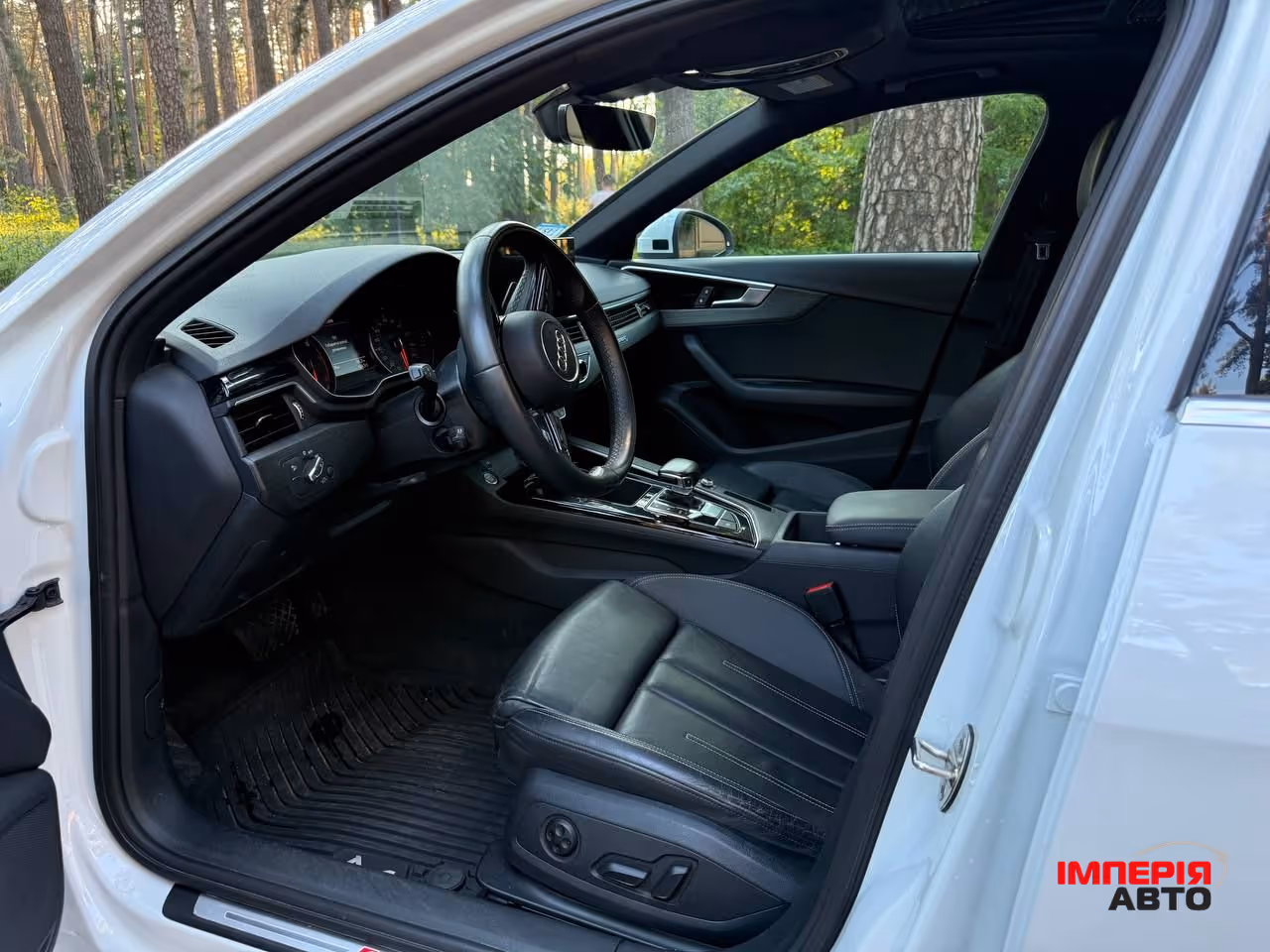 Audi A4 - фото 40