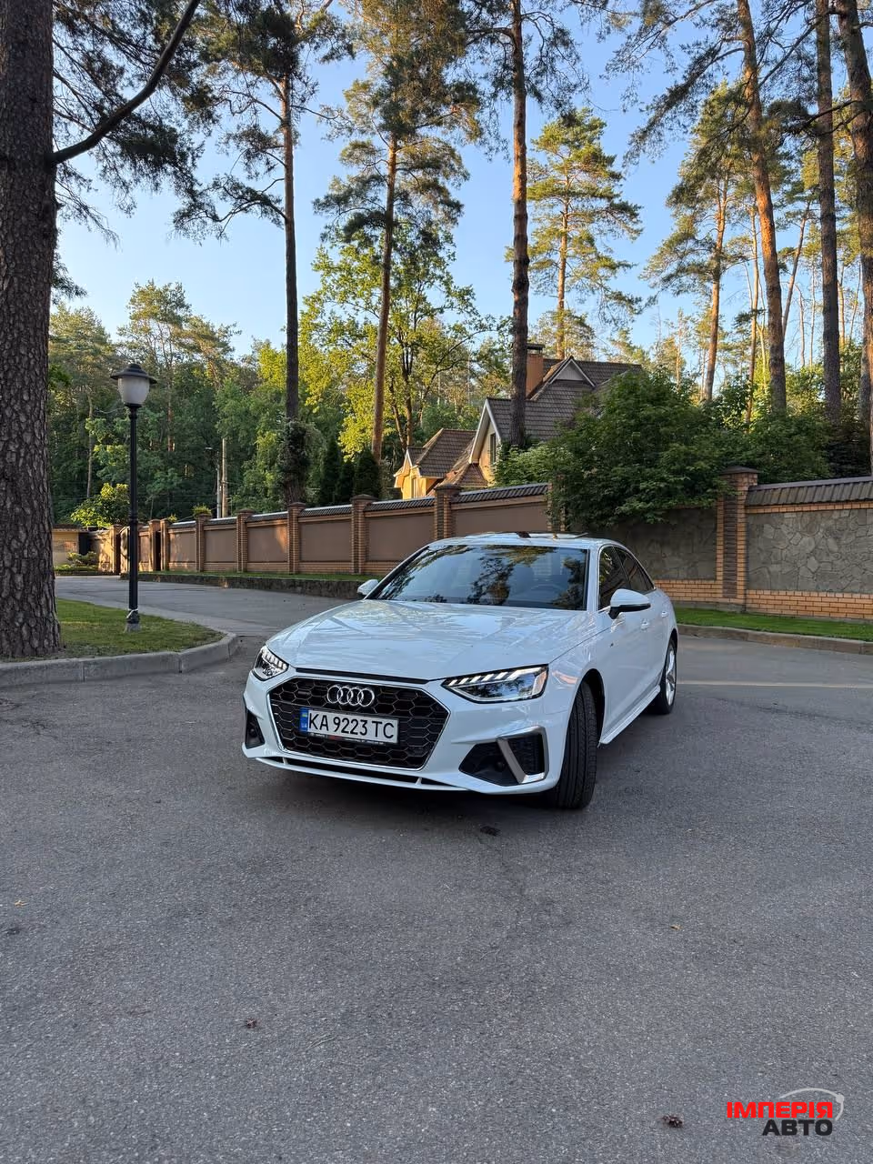 Audi A4 - фото 19