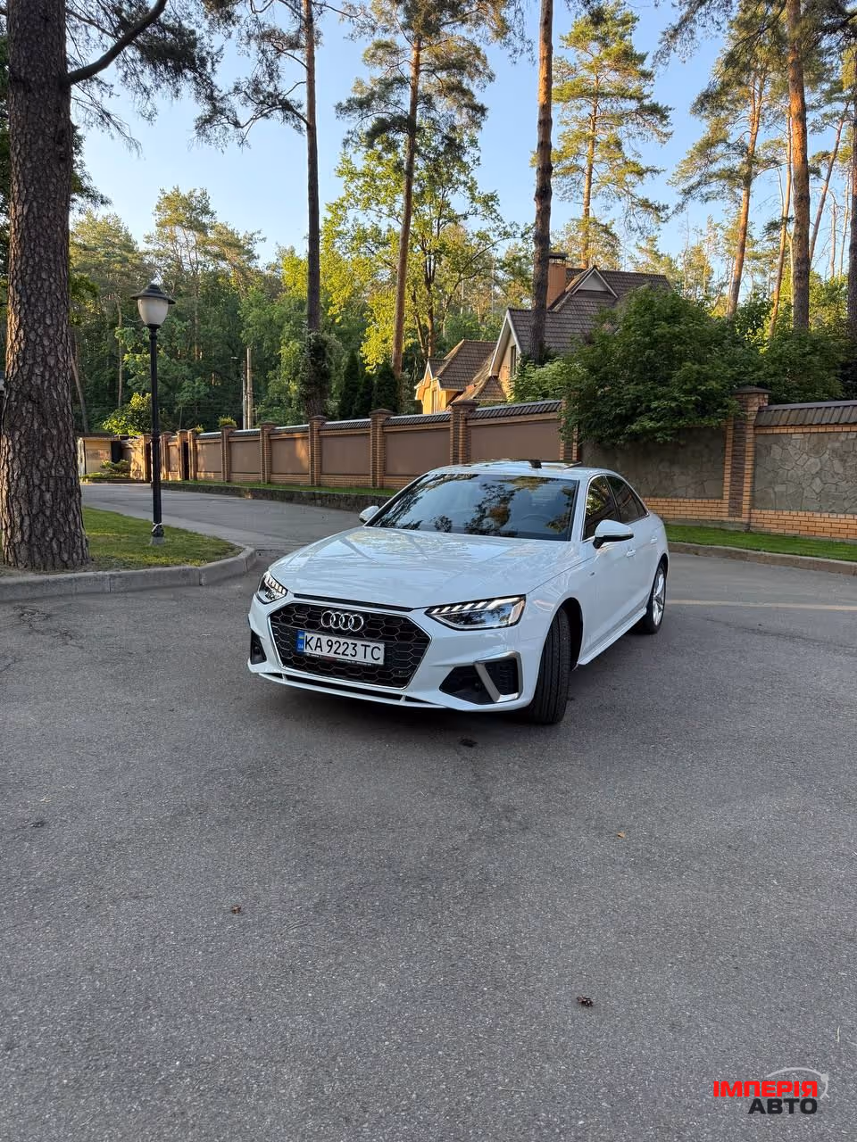 Audi A4 - фото 16