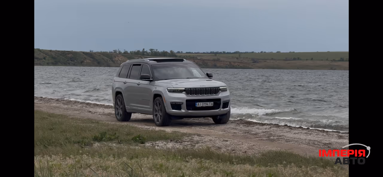 Jeep Grand Cherokee - фото 1