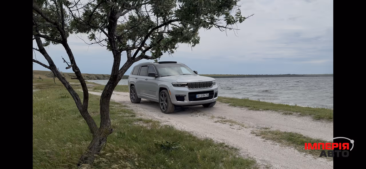 Jeep Grand Cherokee - фото 6